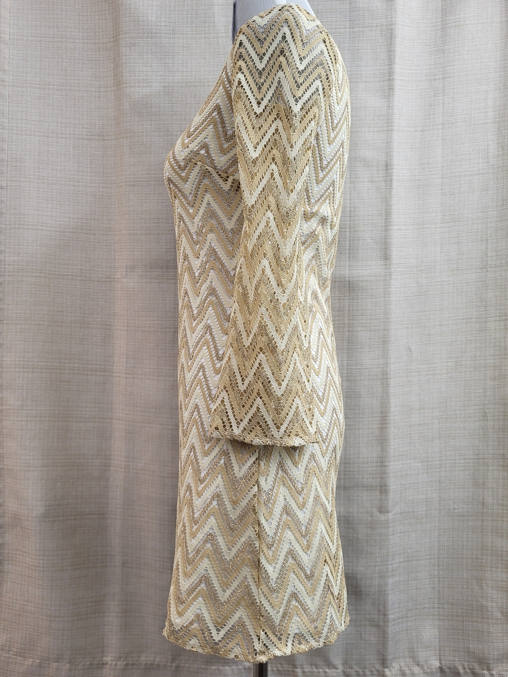 LILLY PULITZER Gold Neutral Crochet Knit Chevron Sheath Dress Metallic Size XS - Picture 3 of 12
